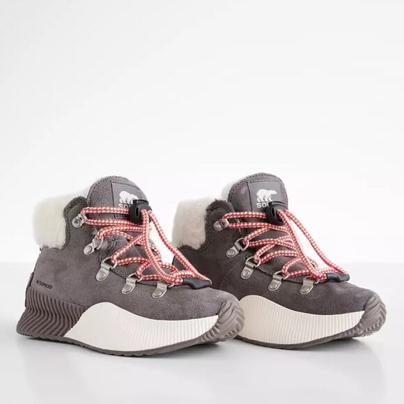 SOREL Girls - Out N About Suede Leather Boot In Quarry Gum Grey Size 5 Gorpcore